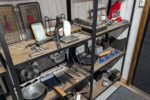 「店内で金属加工品を見てもらう機会を」
