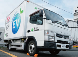 充電10分、国産EV技術で巻き返し